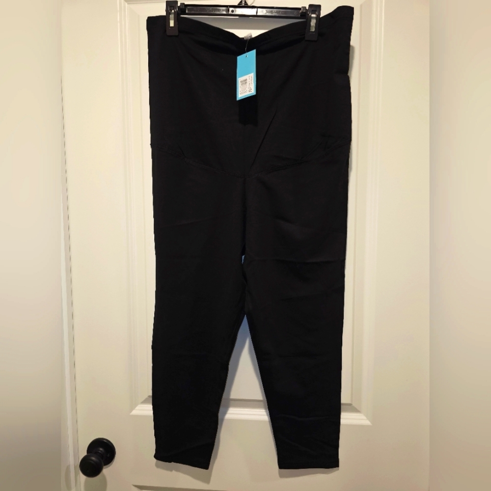 Black Maturity pants